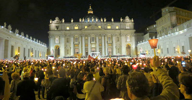 Vigil-prayer-for-the-Synod-on-the-Family-(3)_w630