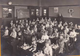 1929 The kindergarten