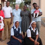 Sr. Mary Janet Stamm und die Reise der freiwilligen Helfer nach Uganda