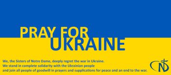 Rezando pelo povo da Ucrânia