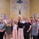 Casa Mãe recebe visitantes da Notre Dame Academy, Covington, USA